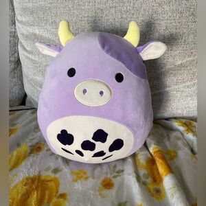 Bubba the Cow Squishmallow
